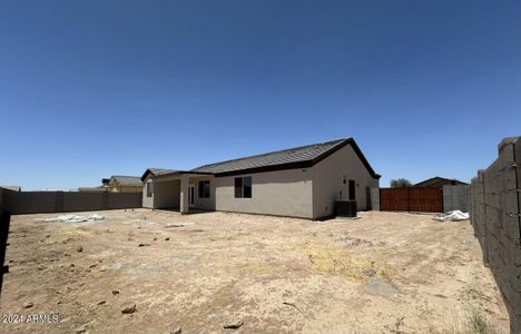 New construction Single-Family house 10745 W Arvada Drive, Arizona City, AZ 85123 - photo 31 31