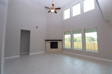 New construction Single-Family house 1512 Spechts Ranch, New Braunfels, TX 78132 - photo 6 6