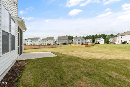 New construction Single-Family house 1800 Cleyera Court, Zebulon, NC 27597 - photo 8 8