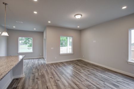 New construction Single-Family house 1021 Willowbrook, New Braunfels, TX 78130 The Creek View- photo 6 6