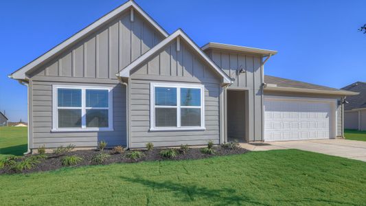 New construction Single-Family house The Holden, 161 Zane Saddle Road, Lockhart, TX 78644 - photo