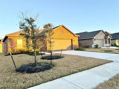 New construction Single-Family house 4807 Bluestem Drive, Pearland, TX 77584 - photo 2 2