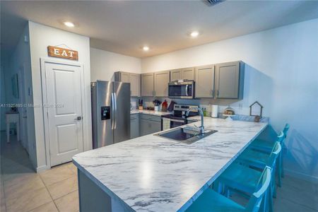 New construction Townhouse house 923 Se 19Th St, Homestead, FL 33034 - photo