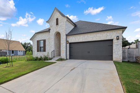 New construction Single-Family house 404 Crescent Heights Dr, Georgetown, TX 78628 - photo 1 1