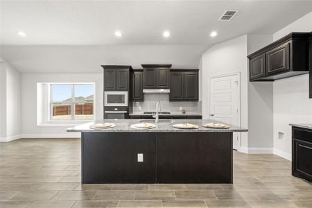 New construction Single-Family house 5308 Markham Ferry Drive, Fort Worth, TX 76179 Kingston- photo 18 18