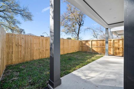 New construction Single-Family house 4222 Nichols Street, Houston, TX 77020 - photo 44 44