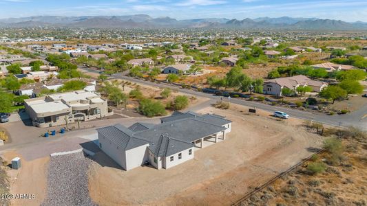 New construction Single-Family house 11 W Night Glow Drive, Phoenix, AZ 85085 - photo 4 4