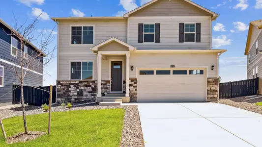 New construction Single-Family house 1831 Mount Monroe Dr, Berthoud, CO 80513 HENLEY- photo 0