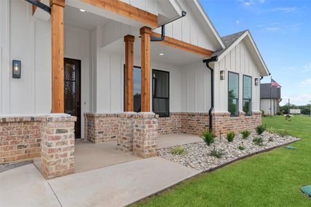 New construction Single-Family house 2422 Steepleridge Circle, Granbury, TX 76048 - photo 6 6