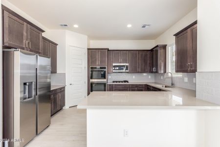 New construction Single-Family house 20941 E Via Del Sol Street, Queen Creek, AZ 85142 - photo 8 8