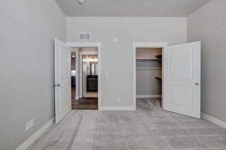 New construction Multi-Family house 330 High Point Drive, Longmont, CO 80504 - photo 38 38