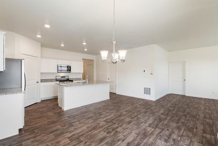 New construction Single-Family house 4725 Antler Way, Johnstown, CO 80534 - photo 11 11
