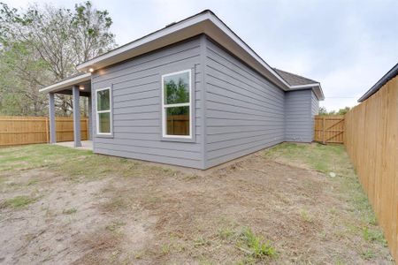 New construction Single-Family house 1010 S Smith Street, Ennis, TX 75119 - photo 33 33