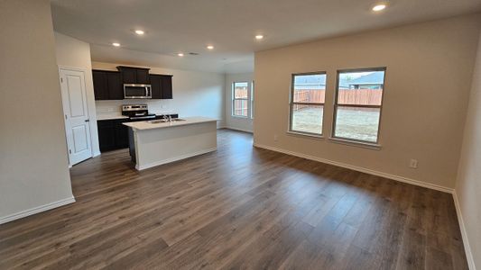 New construction Single-Family house 109 Boxwood Drive, Royse City, TX 75189 - photo 5 5