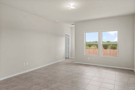 New construction Single-Family house 5823 Seaside Manor, Converse, TX 78109 Avery- photo 8 8