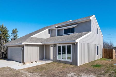 New construction Single-Family house 5701 Lone Star Circle, Granbury, TX 76048 - photo 4 4