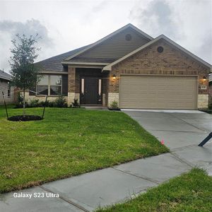 New construction Single-Family house 5318 Lafayette Court, Dickinson, TX 77539 - photo 0 0