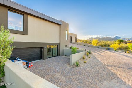 New construction Single-Family house 11824 N Sunset Vista Drive, Scottsdale, AZ 85268 - photo 69 69