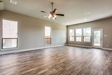 New construction Single-Family house 2703 Woodland Court, Wylie, TX 75098 - photo 16 16