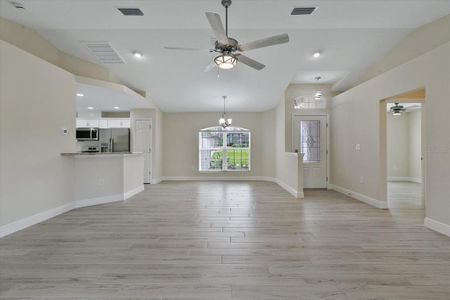 New construction Single-Family house 5409 Idleweise Court, Spring Hill, FL 34606 - photo 15 15