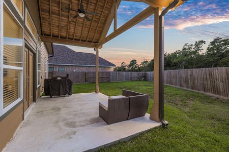 New construction Single-Family house 13915 Little River Drive Drive, Baytown, TX 77523 - photo 32 32