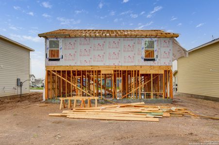 New construction Single-Family house 1324 Mill Mountain, Seguin, TX 78155 - photo 1 1
