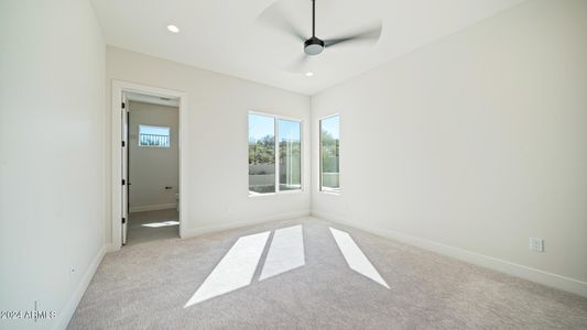 New construction Single-Family house 3625 W Mulholland Drive, Phoenix, AZ 85083 - photo 44 44