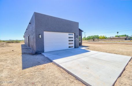 New construction Single-Family house 4215 N Robel Circle, Eloy, AZ 85131 - photo 17 17