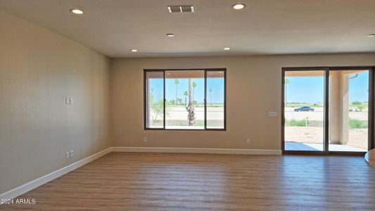 New construction Single-Family house 5440 W Snowbird Drive, Eloy, AZ 85131 - photo 4 4