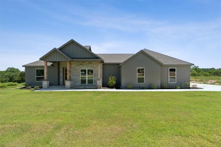 New construction Single-Family house 9016 Valley Oak Court, Springtown, TX 76082 - photo 0 0