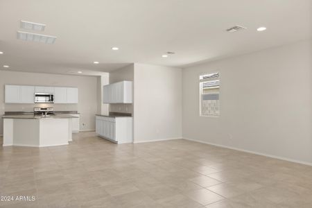 New construction Single-Family house 5770 E Clandestine Drive, San Tan Valley, AZ 85140 - photo 11 11