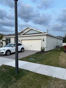New construction Single-Family house 1437 Lone Wood Boulevard, Orlando, FL 32828 Heston- photo 1 1