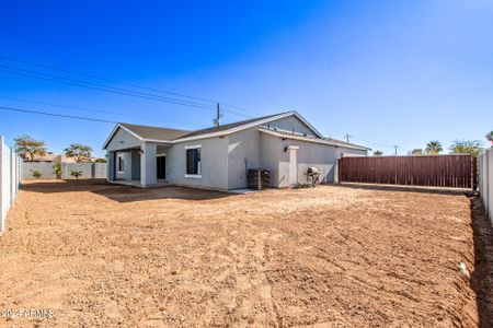 New construction Single-Family house 13102 W Tuckey Lane, Glendale, AZ 85307 - photo 50 50