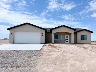 New construction Single-Family house 37131 W Raymond Street, Tonopah, AZ 85354 - photo 0