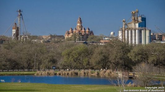 New construction Single-Family house 128 Konrad Creek Drive, Lockhart, TX 78644 THE GARLAND- photo 18 18