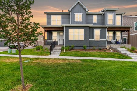 New construction Townhouse house 317 Gray Jay Court, Berthoud, CO 80513 - photo 0 0