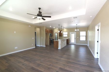New construction Single-Family house 146 Hickory Run, La Vernia, TX 78121 - photo 31 31