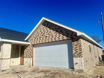 New construction Single-Family house 809 S Adelaide Street, Terrell, TX 75160 - photo 1 1