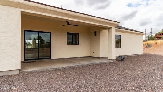 New construction Single-Family house 550 S 332Nd Avenue, Wickenburg, AZ 85390 - photo 36 36