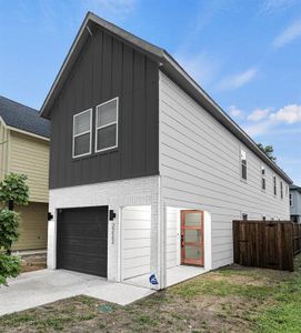 New construction Single-Family house 2222 Bethurum Avenue, Dallas, TX 75215 - photo 1 1
