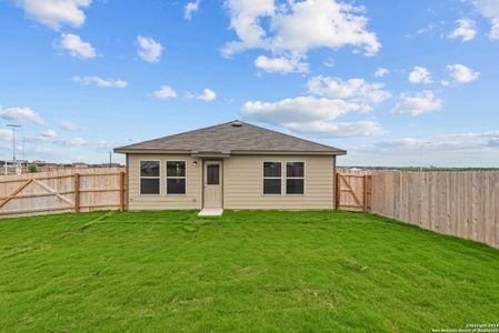 New construction Single-Family house 4216 Carlotta Drive, New Braunfels, TX 78130 Primrose- photo 5 5