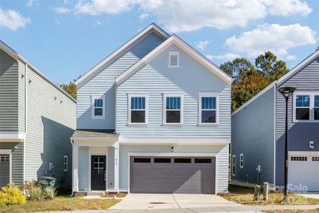 New construction Single-Family house 413 Kingsway Circle, Charlotte, NC 28214 - photo 0