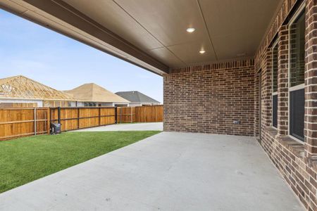 New construction Single-Family house 2192 Vista Way, Waxahachie, TX 75165 - photo 28 28