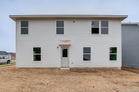 New construction Single-Family house 800 Altapass Hills, Seguin, TX 78155 - photo 8 8