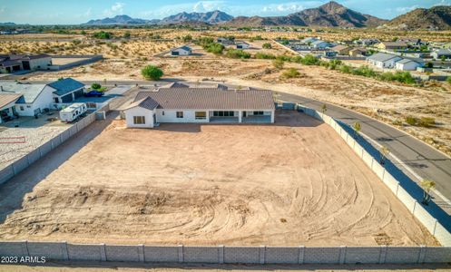 New construction Single-Family house 9457 W Coral Mountain Road, Casa Grande, AZ 85194 - photo 61 61
