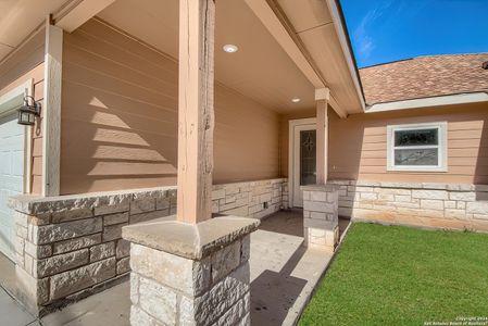 New construction Single-Family house 1005 Covered Wagon, Spring Branch, TX 78070 - photo 11 11