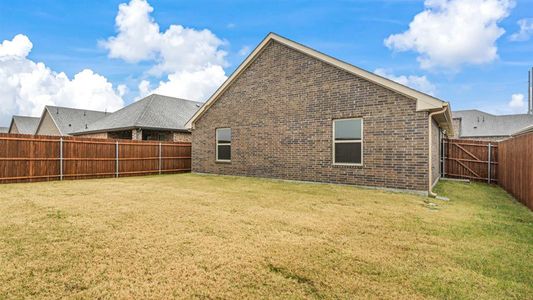 New construction Single-Family house 651 Sweet Dream Way, Lavon, TX 75166 1519 Vancouver- photo 35 35