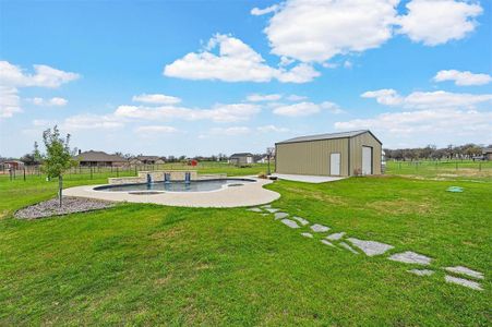 New construction Single-Family house 1017 Llano Way, Poolville, TX 76487 - photo 30 30