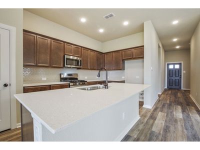 New construction Single-Family house 210 Painters Ridge Court, Willis, TX 77318 - photo 5 5