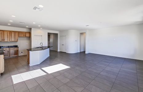 New construction Single-Family house 17871 West Pueblo Avenue, Goodyear, AZ 85338 - photo 6 6